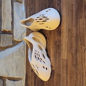 Yeezy Adidas Foamrunners